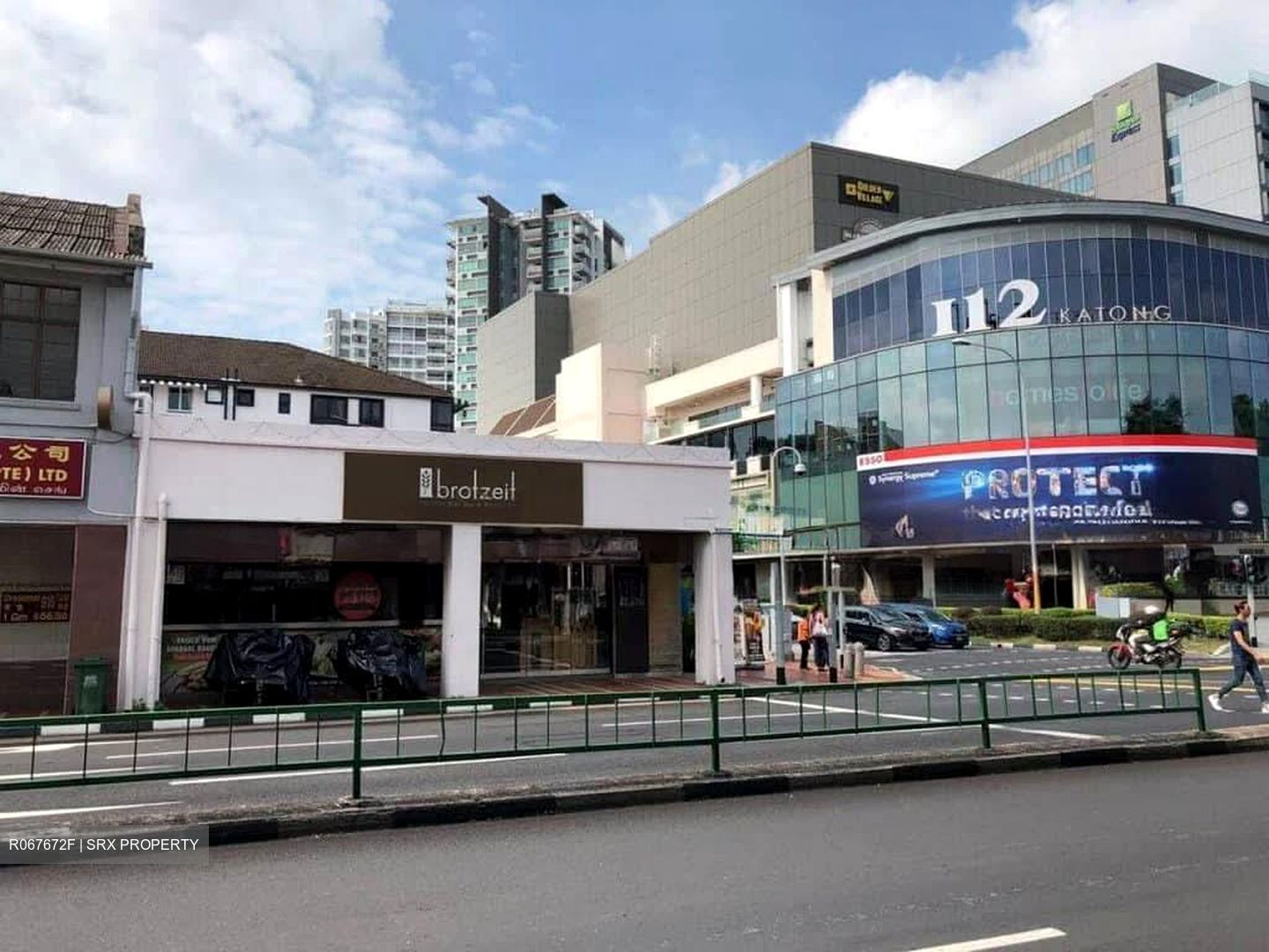 Kuo Chuan Avenue (D15), Retail #586695891